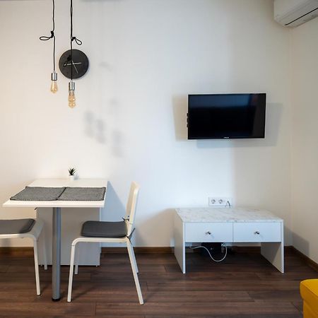 Bright Studio In The City Center Sofia Ngoại thất bức ảnh